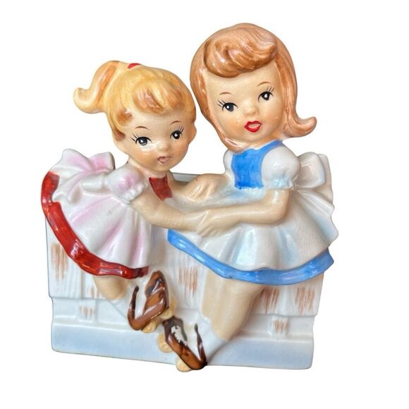 Replo Planter Girls Roller Skates 1950s Japan Rare A-1754 Kitschy - Picture 1 of 6